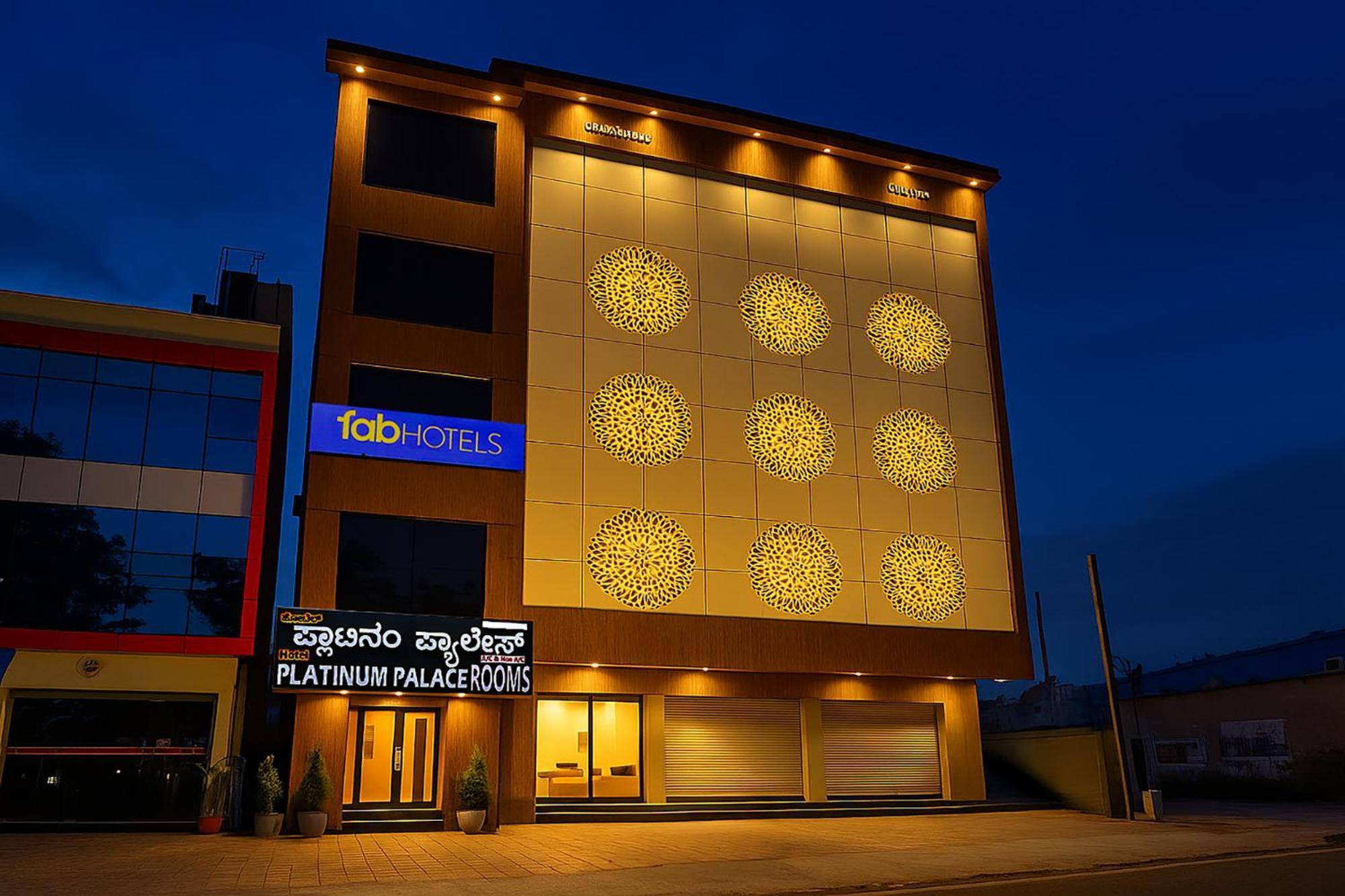 Fabhotel Platinum Palace - Nr Magadi Main Road Bangalore Exterior foto